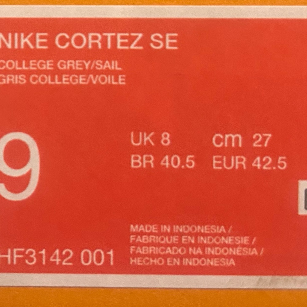 NWT Nike Cortez SE - Picture 4 of 5